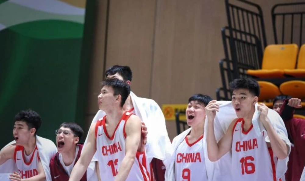 CBA：广东B类合同注册徐杰，洛夫顿曝出离开原因，山东第二外援出炉，辽宁两小将正式登陆联赛